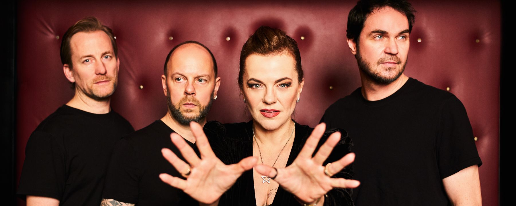 Die Happy „EMPATHY IS NO WEAKNESS“