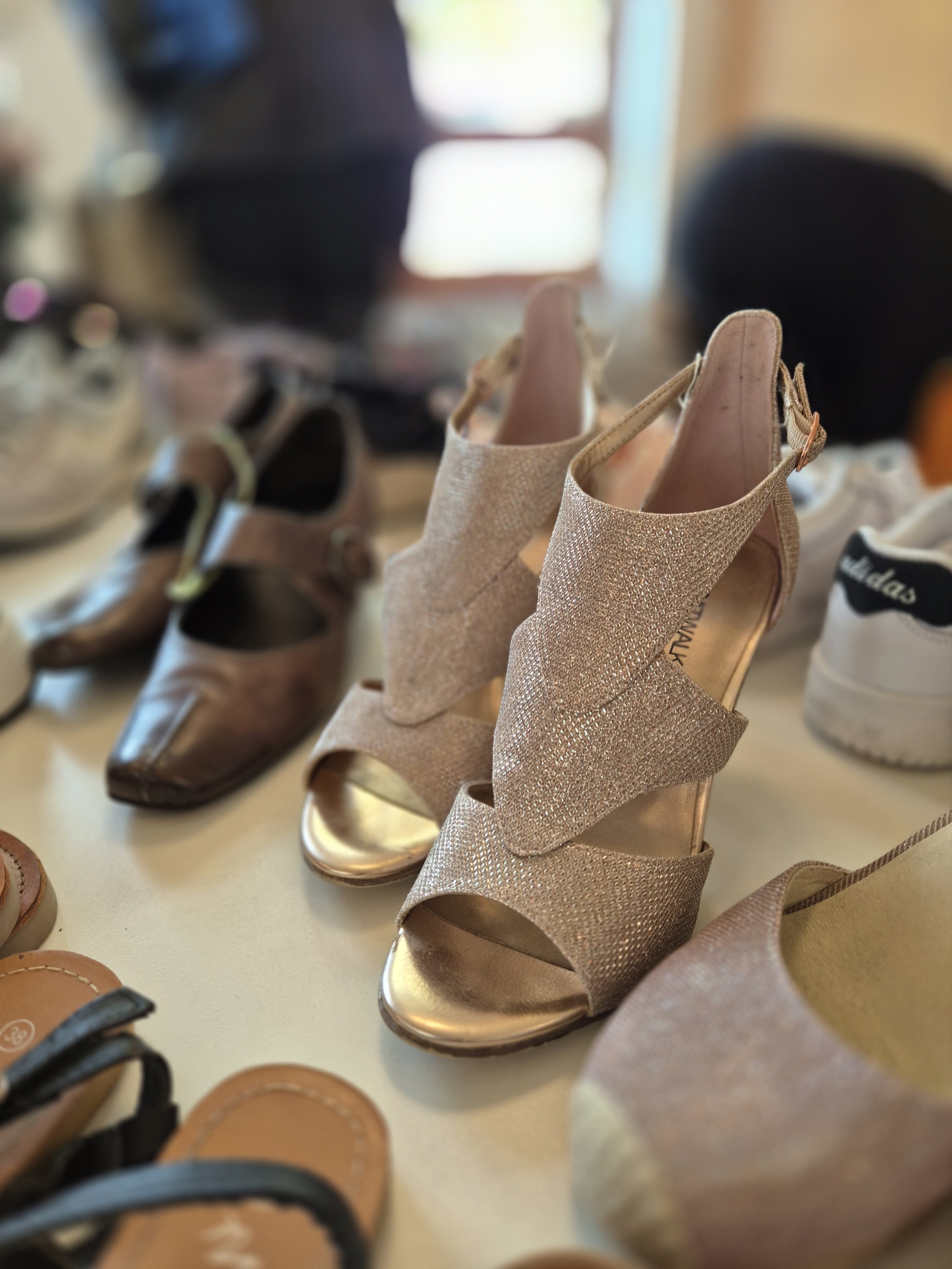 Secondhandbazar für Erwachsenenmode – Männerdings & Mädelskram in Horgenzell