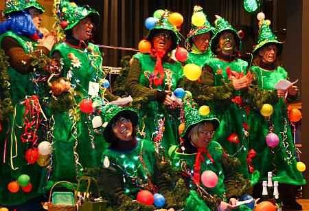 Schnurren und Schnurr-Ball `25