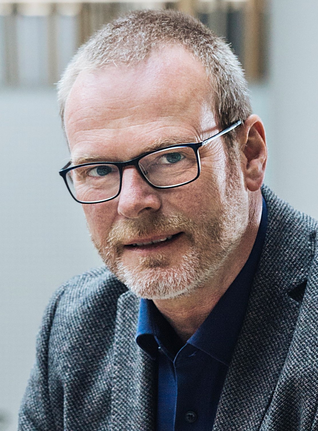 „Von Vasallen des Königs zu Oberministranten des Papstes?“