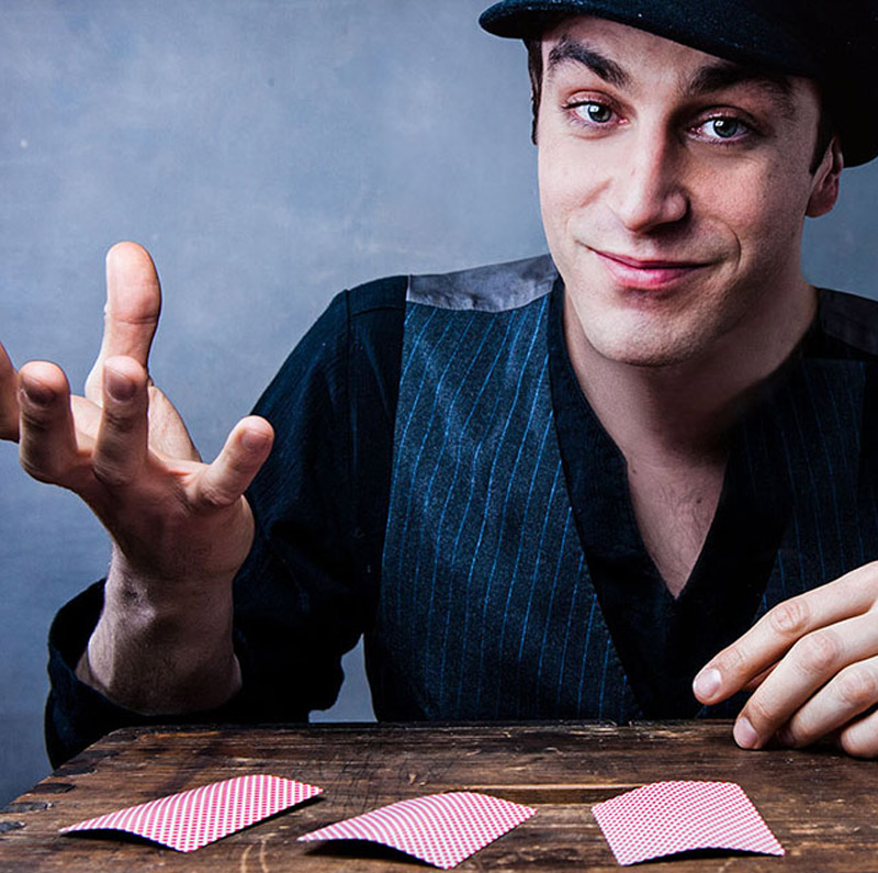 Demian „Sieben“ – Zauberkunst für die ganze Familie