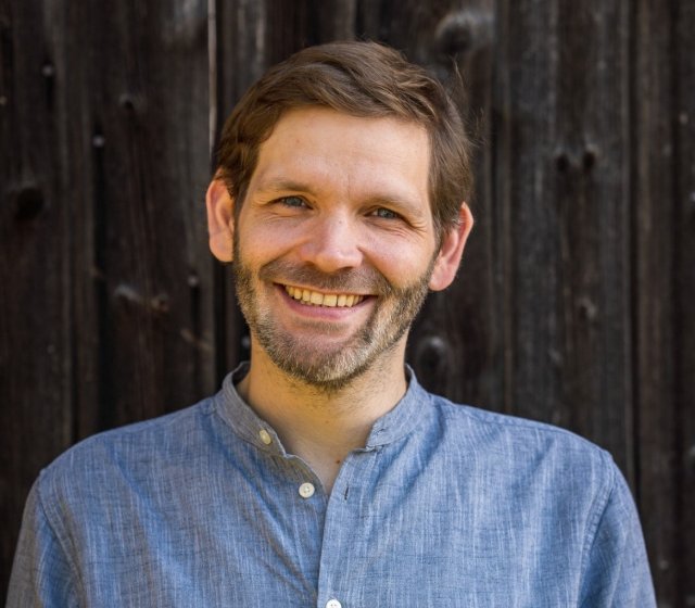 15 – 16 Uhr: Vortrag: Bioboden gewinnen – über die Arbeit der Genossenschaft