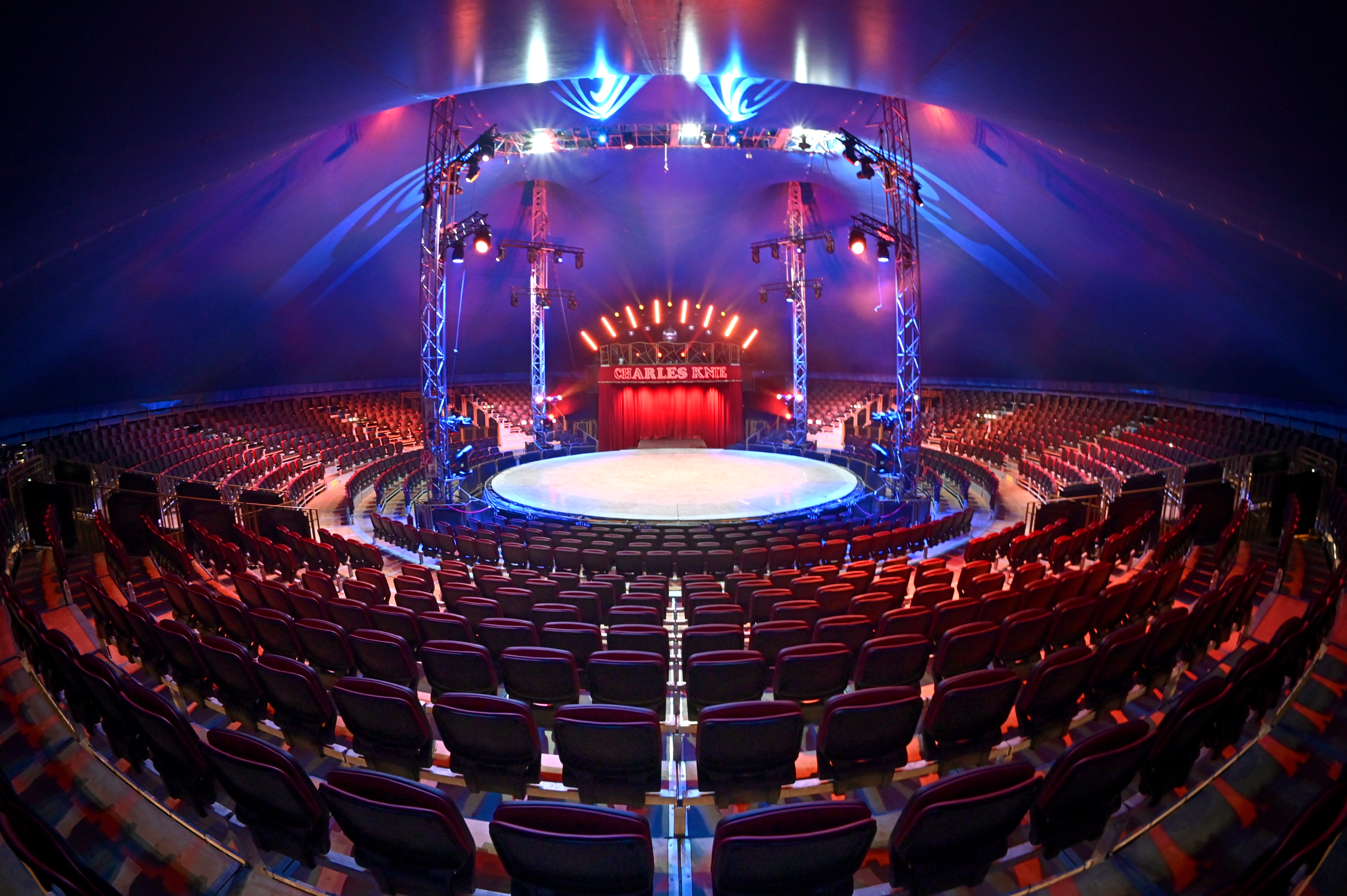 Zirkus Charles Knie in Memmingen